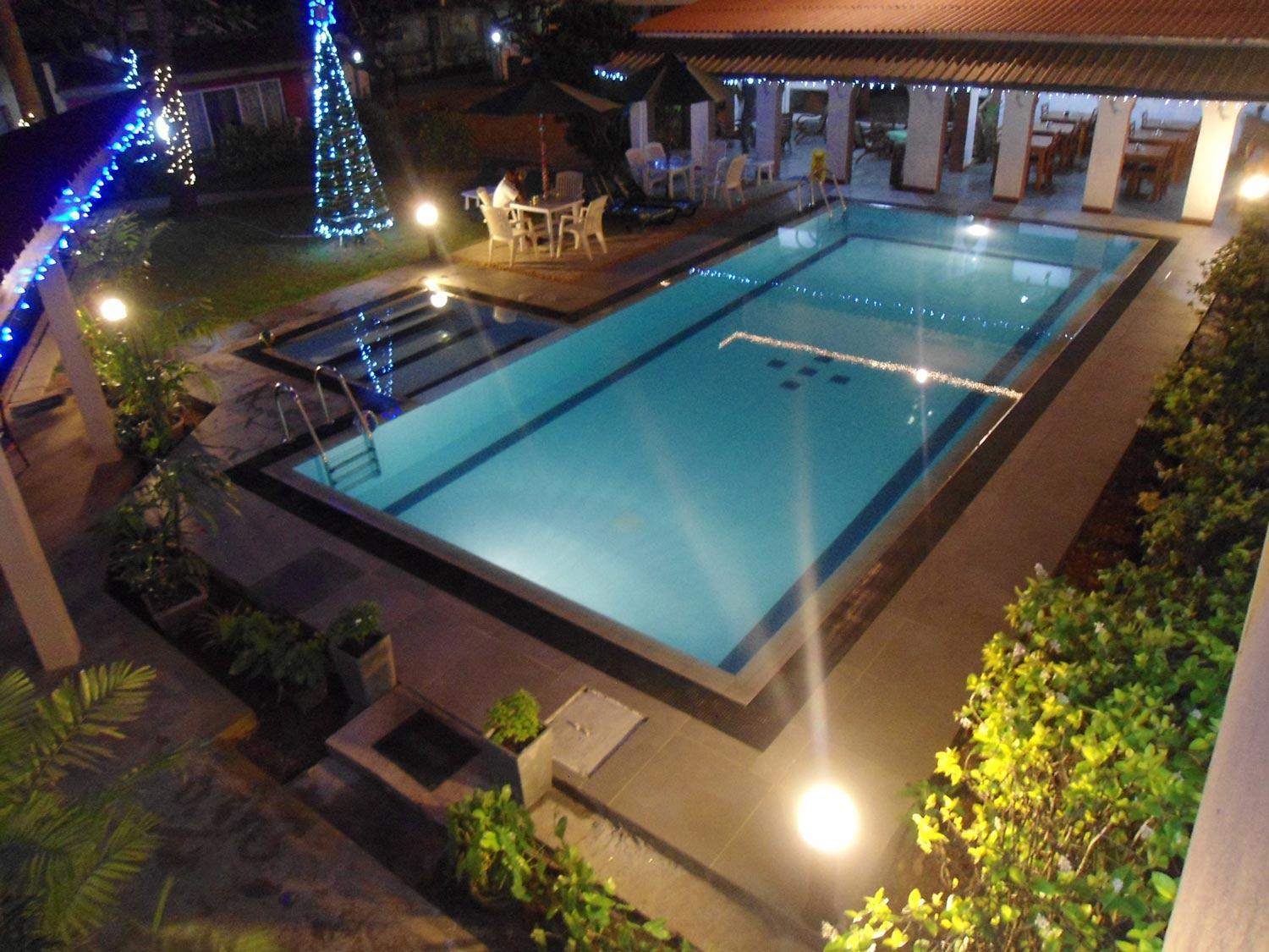 Ranveli Beach Hotel Dehiwala-Mount Lavinia Ngoại thất bức ảnh