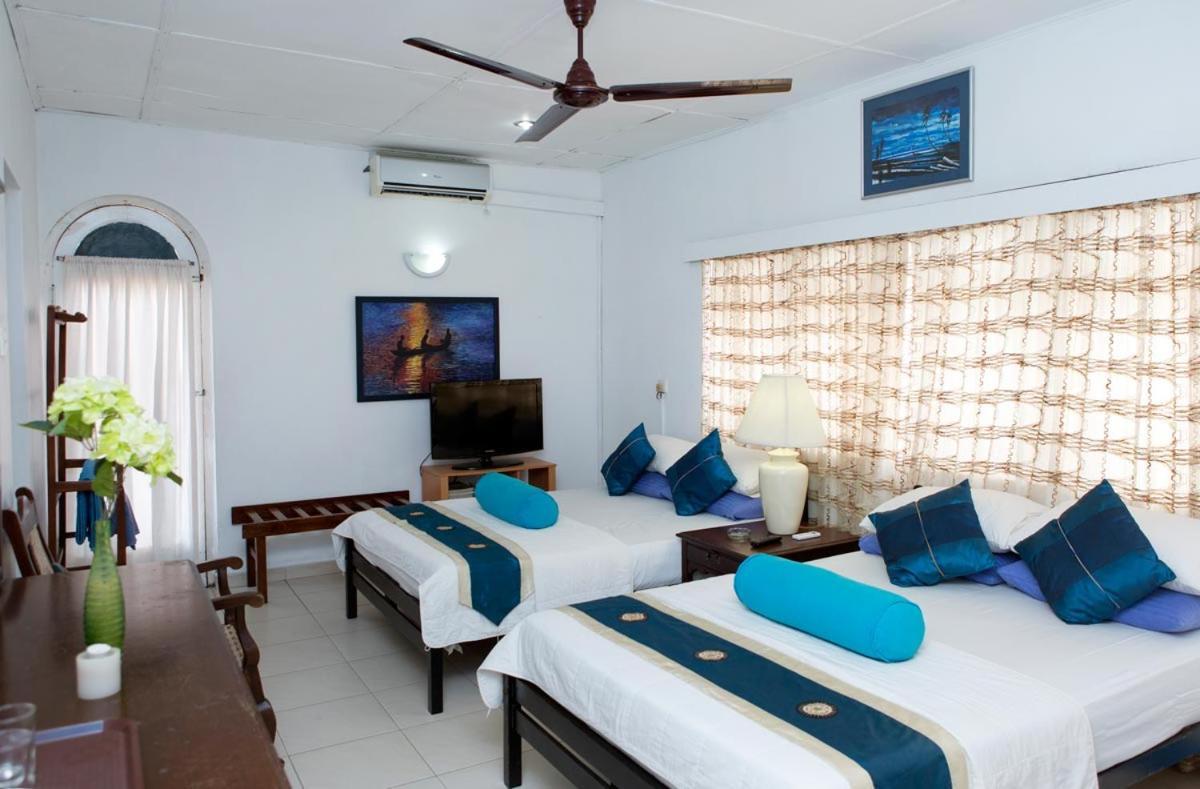 Ranveli Beach Hotel Dehiwala-Mount Lavinia Ngoại thất bức ảnh